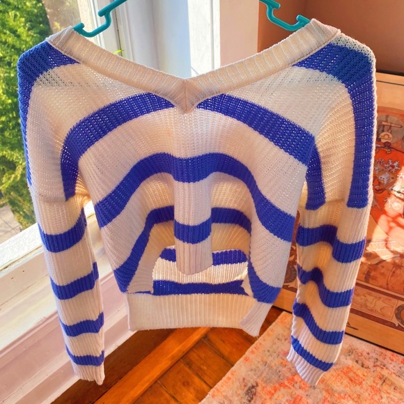Periwinkle Blue Cozy Off The Shoulder V Neck Woven Knit Striped White Sweater - Picture 5 of 11